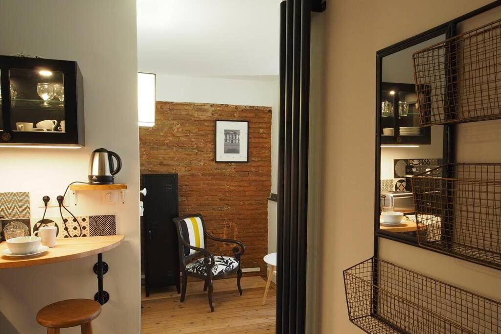 Studio Brick And Wood - Hypercentre - Tv - Wifi Toulouse Bagian luar foto